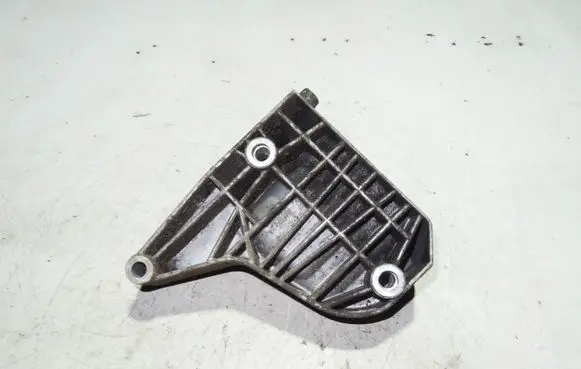 BMW 3 E90 E91 Power steering pump mounting bracket 7794455