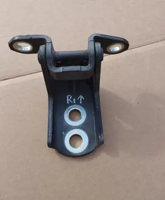 Infiniti EX Front door upper hinge