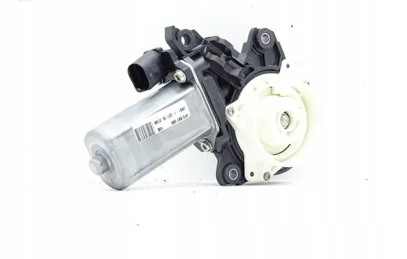 Audi A8 S8 D4 4H Front door soft close latching motor (coupe) 4F0837060