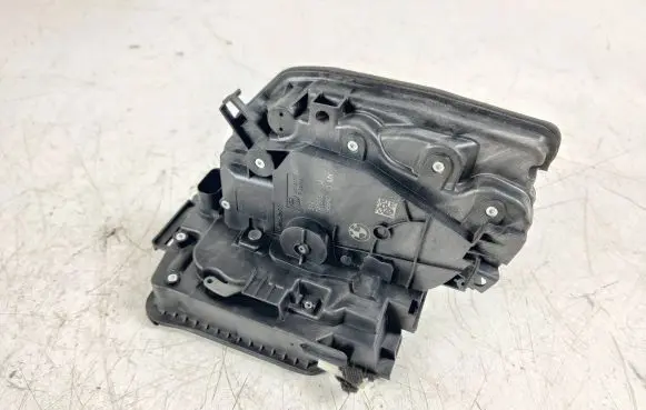 BMW X5 F15 Front door lock 7473152