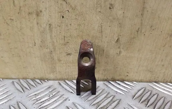 KIA Sportage Fuel Injector clamp holder