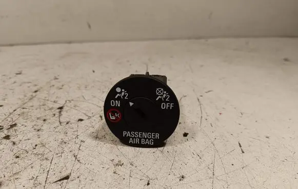 Opel Insignia B Passenger airbag on/off switch 13577258