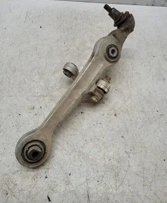 Volkswagen PASSAT B5 Front lower control arm/wishbone 4D0407155P