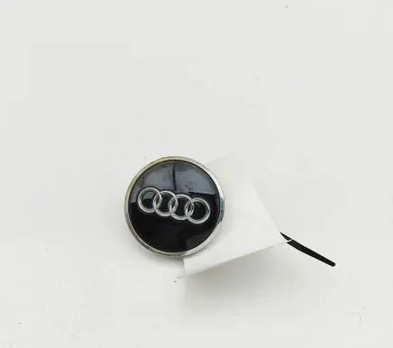 Audi TT TTS RS Mk3 8S R20 wheel hub/cap/trim 8W0601170A
