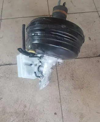 Mercedes-Benz E W211 Brake booster