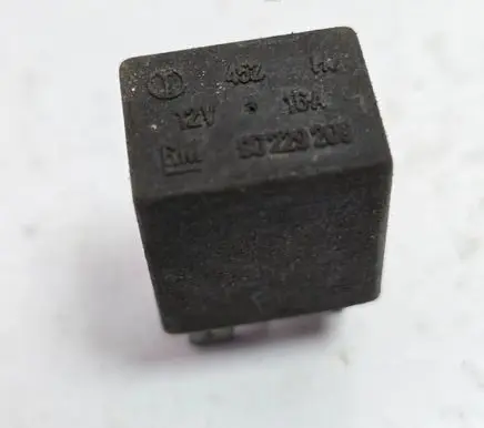 Opel Zafira A Other relay 90229206