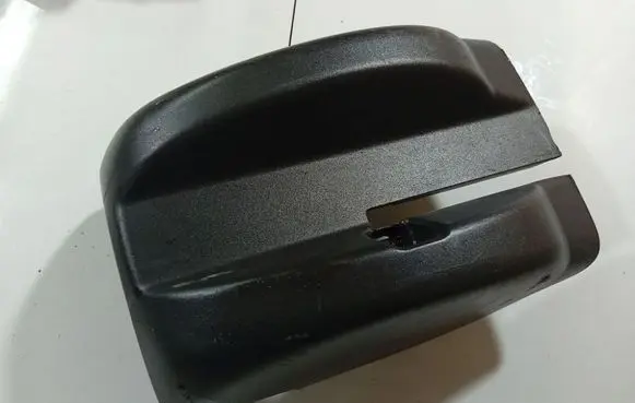 Steering wheel column trim