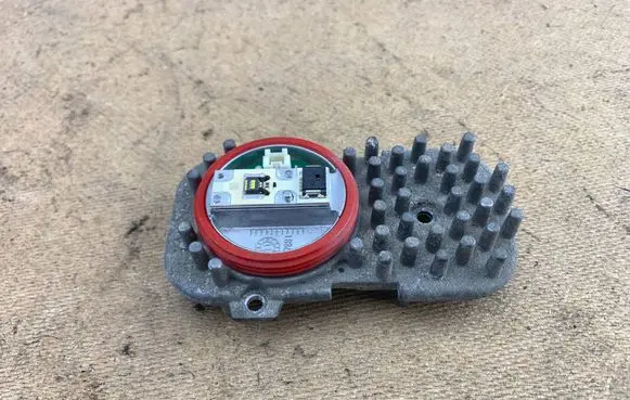 BMW X3 F25 LED ballast control module 63117263051 7263051
