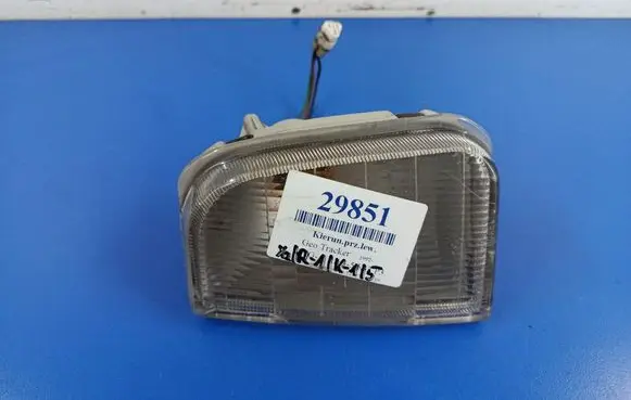 Chevrolet Tracker Front indicator light 