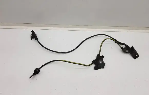 Toyota Auris E180 ABS brake wheel speed sensor 8954202061