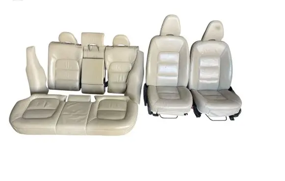 Seat set