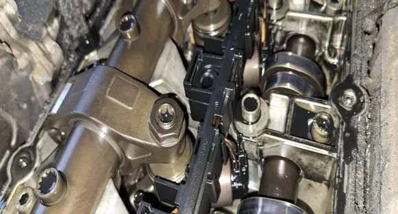 Chrysler Sebring (JS) Fuel injector 