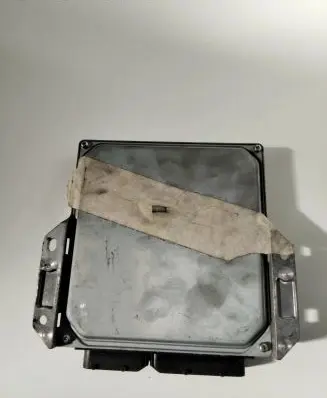 Nissan X-Trail T30 Engine control unit/module 23710EQ405 5800380 2758003802