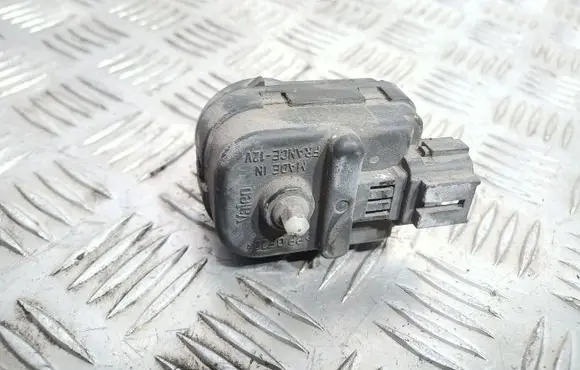Nissan Almera Headlight level adjustment motor 