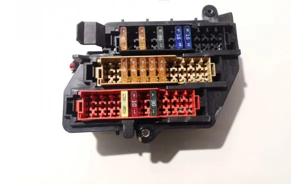 Audi A6 S6 C6 4F Fuse box set 4f2971845a