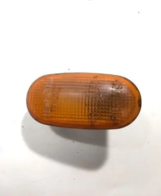 Mitsubishi L200 Front fender indicator light 0464852 E2015023