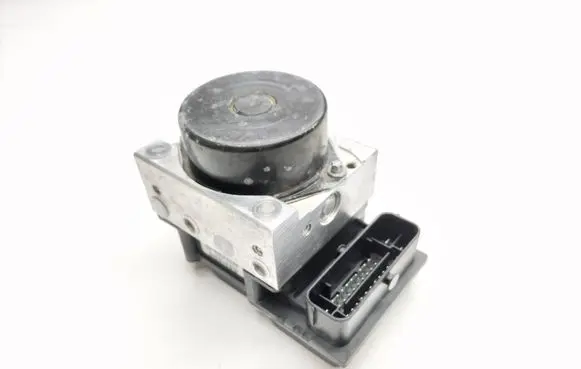 Skoda Fabia Mk2 (5J) ABS Pump 6R0907379S 6R0614117K 6R0907379AB