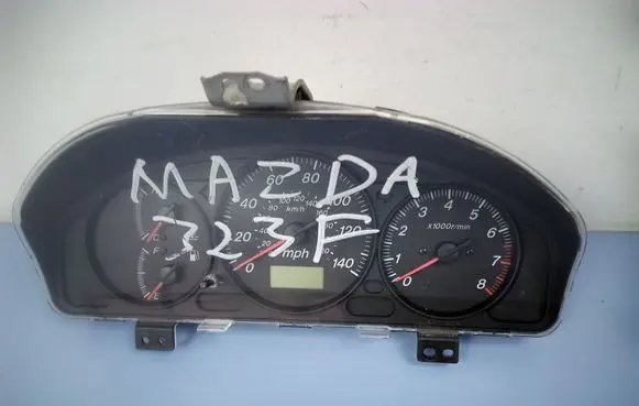 Mazda 323 F Speedometer (instrument cluster) BL2E