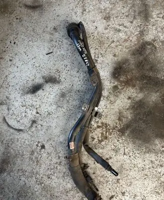 KIA Sorento Fuel tank filler neck pipe 