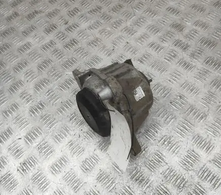 Mercedes-Benz Vito Viano W447 Engine mount bracket A4472410213