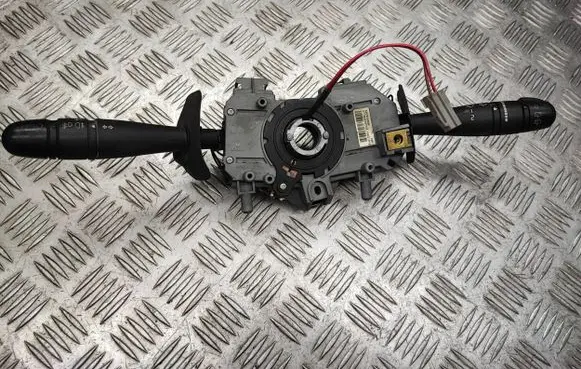 Renault Scenic I Wiper turn signal indicator stalk/switch V7700428202 54034960A 76021018