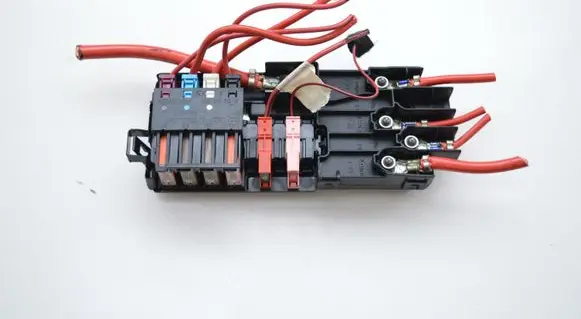 Mercedes-Benz R W251 Fuse box set 013948411