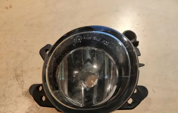 Mercedes-Benz ML W164 Front fog light A2518200856 0305076002