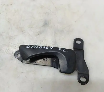 Hyundai Galloper Front door interior handle 