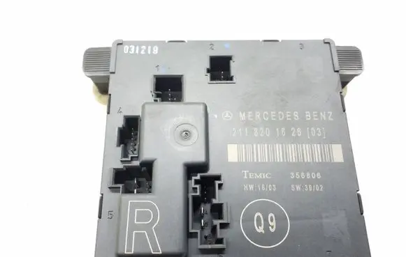 Mercedes-Benz E W211 Door control unit/module A2118201626