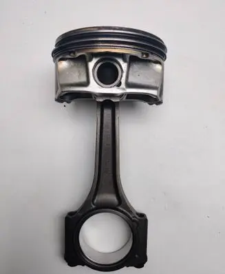 Dodge Challenger Piston with connecting rod 