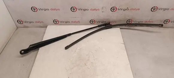 Renault Grand Modus Windshield/front glass wiper blade 8200360824D