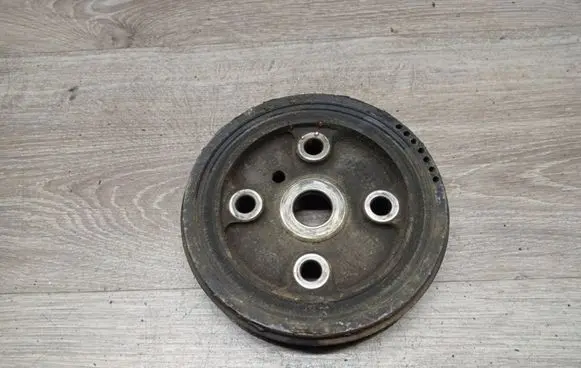 Volvo S60 Crankshaft pulley 30637335
