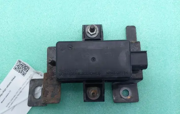 Maserati Levante Tire pressure control unit 670032409