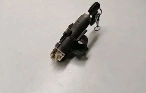 Volkswagen Sharan Ignition lock P012106