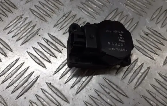 Ford C-MAX I Central body control module 3M5H-19E616-AB