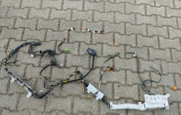 Volvo XC70 Wiring harness 8688018
