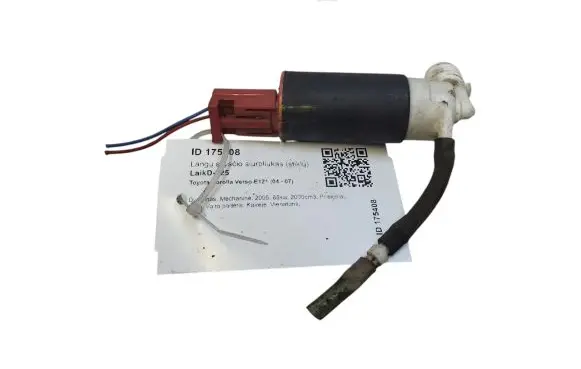 Toyota Corolla Verso E121 Windscreen/windshield washer pump