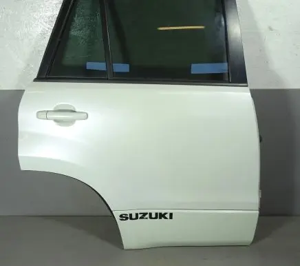 Suzuki Grand Vitara II Rear door