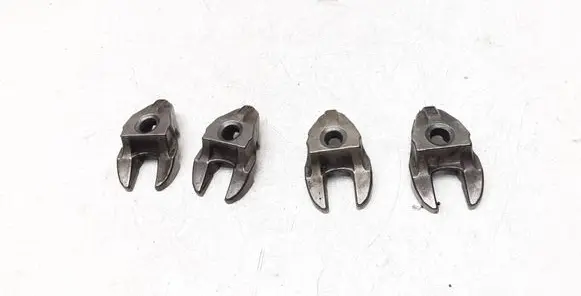 Volvo V40 Fuel Injector clamp holder 