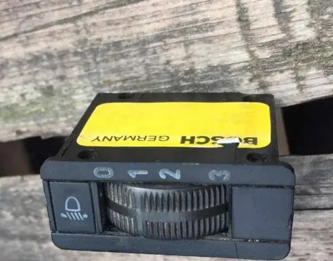 Mercedes-Benz 200 300 W123 Headlight level height control switch 0307650100