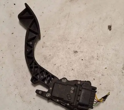 Ford Focus Accelerator throttle pedal 4M519F836AH 6PV00864101 0X195YE