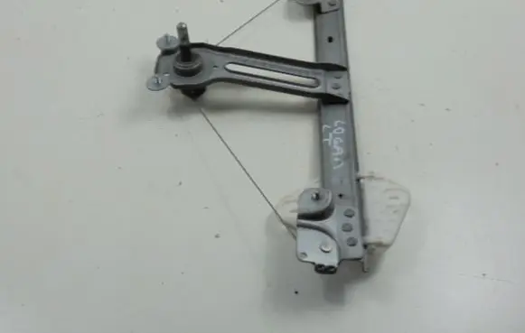 Dacia Logan I Rear door manual window regulator 118466