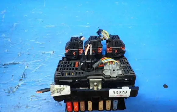 Peugeot 307 BSM Control unit 9656086080 S118983001J BSML01C