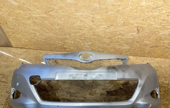 Toyota Yaris Front bumper 52119-OD410 S2504W033-Z