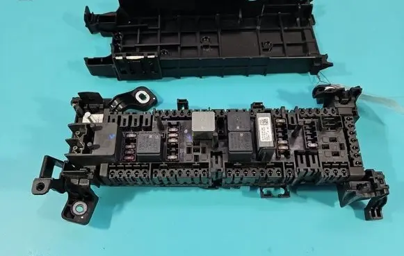 Mercedes-Benz CLA C117 X117 W117 Fuse box set A2465400240 IMPRK1599694