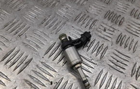 Ford Mustang VI Fuel injector 0261500194