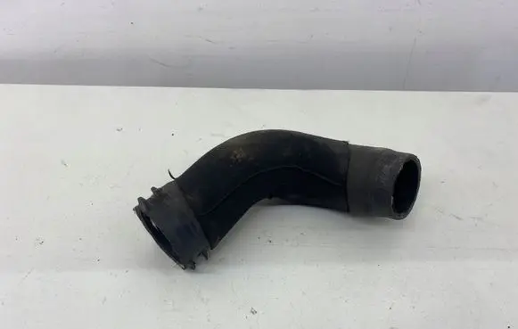 Audi A8 S8 D3 4E Intercooler hose/pipe 8R0145737L