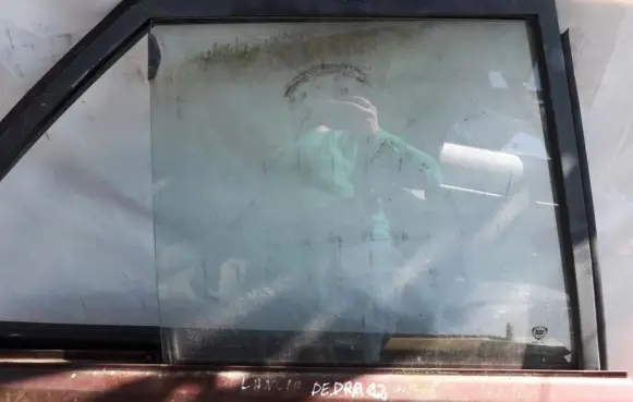 Lancia Dedra Rear door window glass