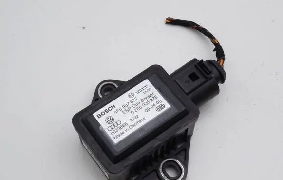 Skoda Fabia Mk1 (6Y) ESP acceleration yaw rate sensor 4F0907637 0265005278