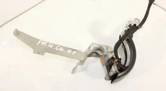 Rear door hinge set
